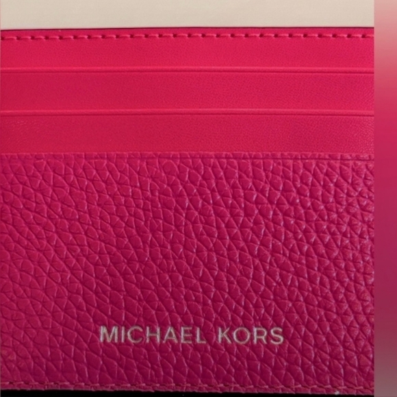 Michael Kors Vibrant Pink Card Holder Size 4"×3.5" - Picture 7 of 8